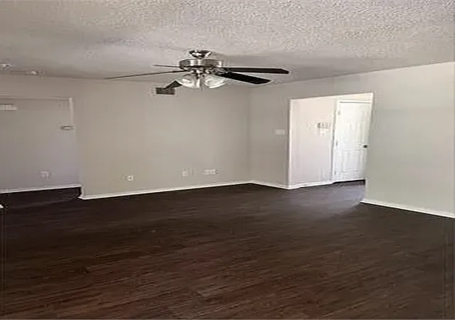 Photo 3 of Single family home for sale at 520 Jean Dr, Seagoville, TX 75159 | MLS# 21383626 | Listing updated on 2026-09-28