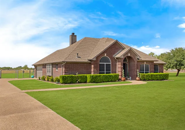 Photo 3 of Single family home for sale at 8607 County Rd 419, Anna, TX 75409 | MLS# 21397282 | Listing updated on 2026-10-10