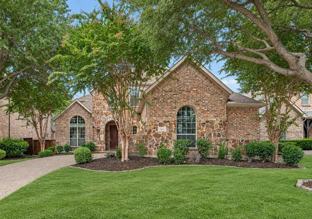 Photo 2 of Single family home for sale at 1303 Kerrville Dr, Allen, TX 75013 | MLS# 21388426 | Listing updated on 2026-10-09