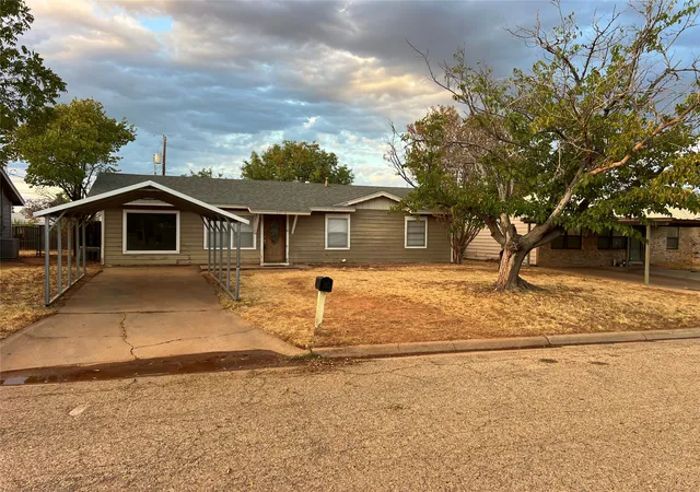 Photo 1 of Single family home for sale at 4710 Edgemont Dr, Abilene, TX 79606 | MLS# 21397364 | Listing updated on 2026-10-09