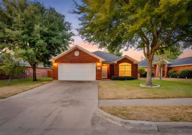 Photo 1 of Single family home for sale at 8433 Trinity Vista Trl, Hurst, TX 76053 | MLS# 21395619 | Listing updated on 2026-09-28