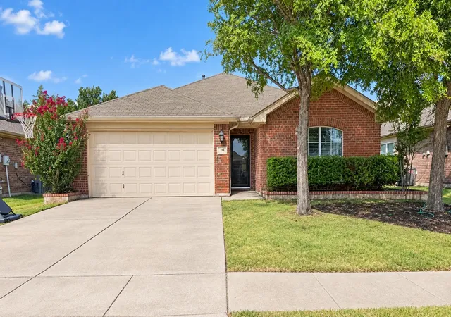 Photo 1 of Single family home for sale at 224 Spring Holw Dr, Fort Worth, TX 76131 | MLS# 21397427 | Listing updated on 2026-09-28