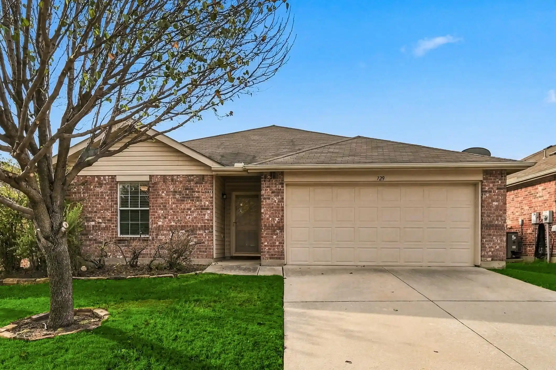 Photo 1 of Single family home for sale at 729 Rio Bravo Dr, Haslet, TX 76052 | MLS# 21395320 | Listing updated on 2026-10-30