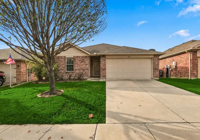 Photo 2 of Single family home for sale at 729 Rio Bravo Dr, Haslet, TX 76052 | MLS# 21395320 | Listing updated on 2026-09-29