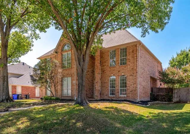 Photo 3 of Single family home for sale at 6606 Carriage Dr, Colleyville, TX 76034 | MLS# 21386356 | Listing updated on 2026-10-09