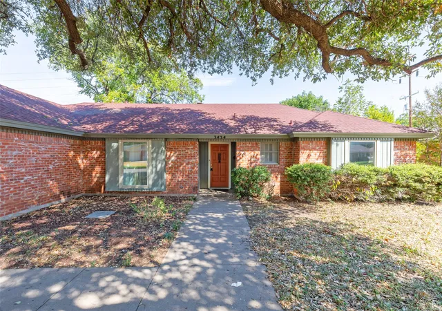 Photo 3 of Single family home for sale at 3434 Santa Monica Dr, Abilene, TX 79605 | MLS# 21396762 | Listing updated on 2026-10-08