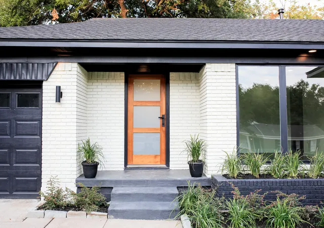 Photo 3 of Single family home for sale at 816 Kirkwood Dr, Dallas, TX 75218 | MLS# 21397482 | Listing updated on 2026-10-02