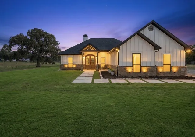 Photo 2 of Single family home for sale at 23888 County Rd 2110, Troup, TX 75789 | MLS# 21396882 | Listing updated on 2026-10-05