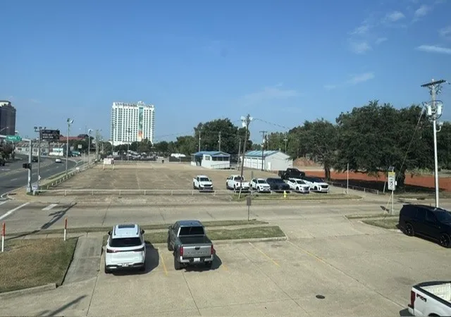 Photo 1 of Land for sale at 207 E Texas St, Bossier City, LA 71111 | MLS# 21397510 | Listing updated on 2026-09-28