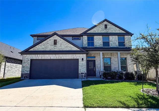 Photo 2 of Single family home for sale at 2429 Linto St, Fort Worth, TX 76179 | MLS# 21397374 | Listing updated on 2026-10-10