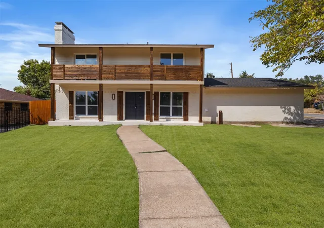 Photo 1 of Single family home for sale at 2833 Cibola Dr, Irving, TX 75062 | MLS# 21396371 | Listing updated on 2026-10-10