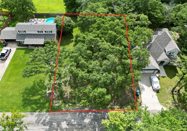 Photo 3 of Land for sale at Tbd Deleon St, Denison, TX 75020 | MLS# 21397472 | Listing updated on 2026-09-28