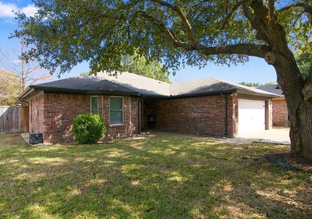 Photo 3 of Single family home for sale at 6832 Lyndale Dr, Watauga, TX 76148 | MLS# 21397541 | Listing updated on 2026-10-10