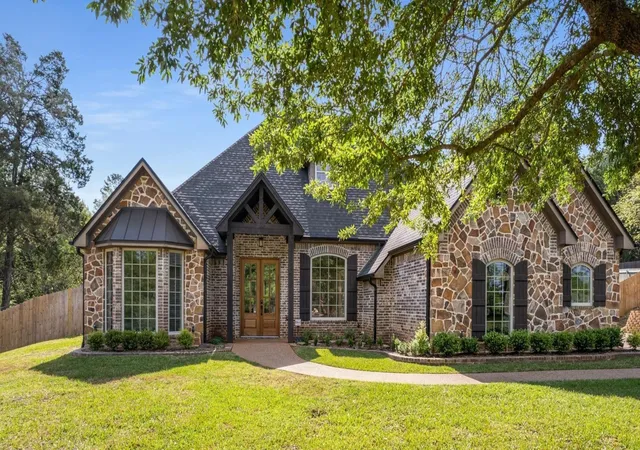 Single family home for sale at 333 Hines Xing, Bullard, TX 75757 | MLS# 21392074