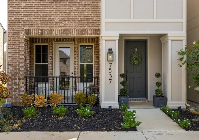 Photo 2 of Single family home for sale at 7537 Laburnam Rd, Dallas, TX 75228 | MLS# 21396551 | Listing updated on 2026-10-04