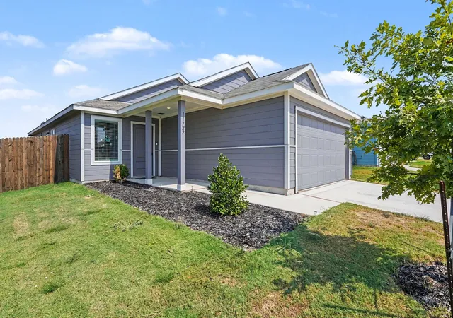 Photo 2 of Single family home for sale at 11722 Glorietta Rd, Rhome, TX 76078 | MLS# 21397421 | Listing updated on 2026-10-08