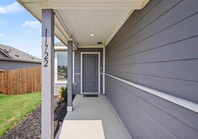 Photo 3 of Single family home for sale at 11722 Glorietta Rd, Rhome, TX 76078 | MLS# 21397421 | Listing updated on 2026-10-08