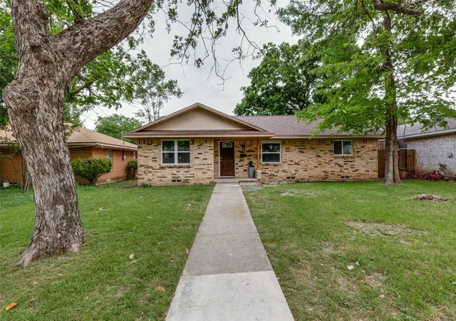 Photo 1 of Single family home for sale at 1816 Boyd St, Dallas, TX 75224 | MLS# 21395198 | Listing updated on 2026-10-04