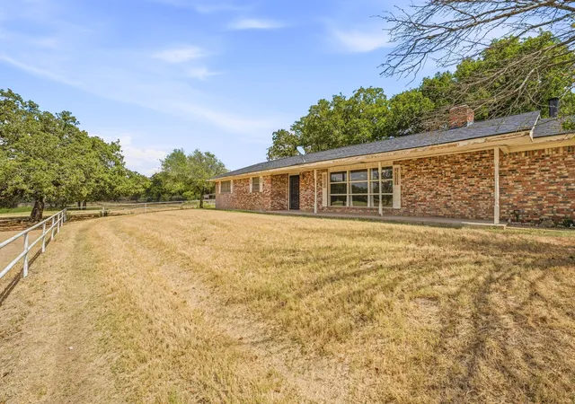 Photo 3 of Land for sale at 12592 N Us Hwy 377, Stephenville, TX 76401 | MLS# 21397460 | Listing updated on 2026-09-28