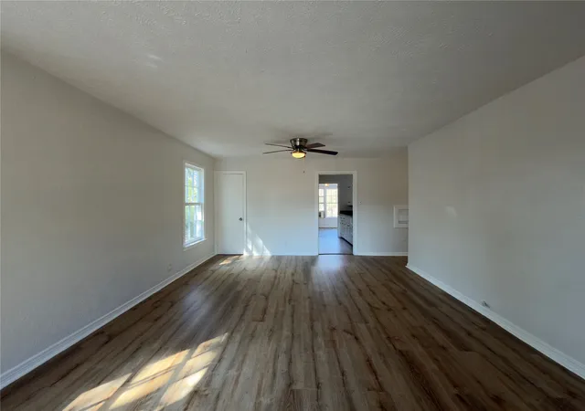 Photo 4 of Single family home for sale at 2913 Ave A, Fort Worth, TX 76105 | MLS# 21397729 | Listing updated on 2026-09-28
