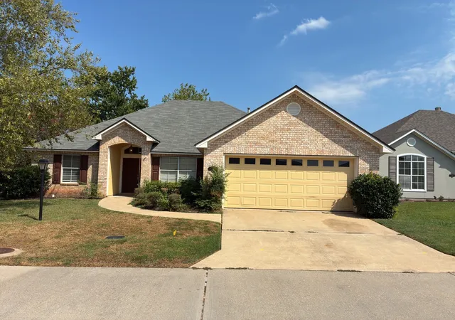 Single family home for sale at 102 Palladium Ln, Shreveport, LA 71115 | MLS# 21392823