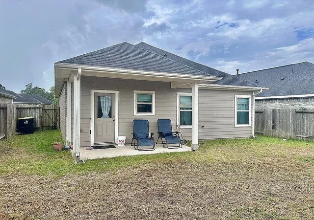 Photo 2 of Single family home for sale at 31610 Brown Fern Dr, Fulshear, TX 77441 | MLS# 21397817 | Listing updated on 2026-09-29