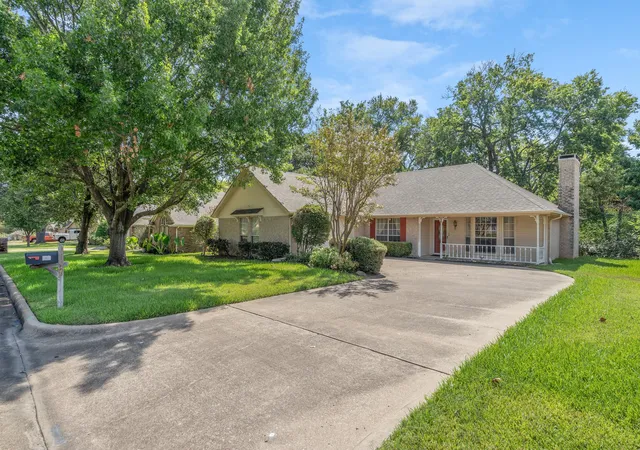 Photo 1 of Single family home for sale at 329 Jamie Way, Greenville, TX 75402 | MLS# 21396930 | Listing updated on 2026-09-29