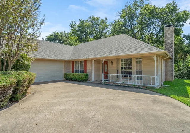 Photo 3 of Single family home for sale at 329 Jamie Way, Greenville, TX 75402 | MLS# 21396930 | Listing updated on 2026-09-29