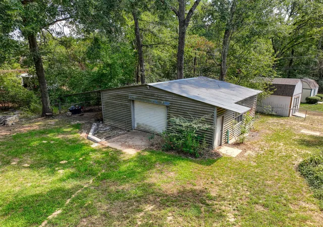 Photo 4 of Single family home for sale at 1690 An County Rd 359, Palestine, TX 75803 | MLS# 21397786 | Listing updated on 2026-10-05