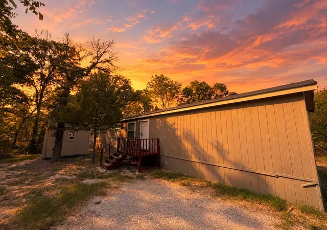 Manufactured home for sale at 104 Kanawka St, Mabank, TX 75156 | MLS# 21397789