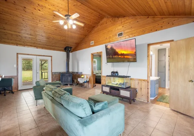 Photo 4 of Single family home for sale at 2360 Elk Rd, Gilmer, TX 75644 | MLS# 21397942 | Listing updated on 2026-09-29