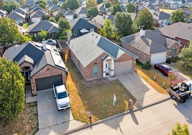 Photo 3 of Single family home for sale at 1616 Bob Dr, Royse City, TX 75189 | MLS# 21391978 | Listing updated on 2026-09-30