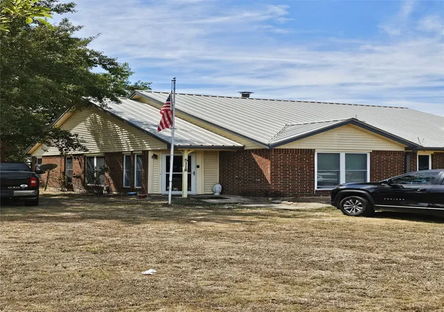 Photo 1 of Single family home for sale at 5118 Brookview Cir, Caddo Mills, TX 75135 | MLS# 21397714 | Listing updated on 2026-09-29