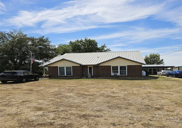 Photo 2 of Single family home for sale at 5118 Brookview Cir, Caddo Mills, TX 75135 | MLS# 21397714 | Listing updated on 2026-09-29