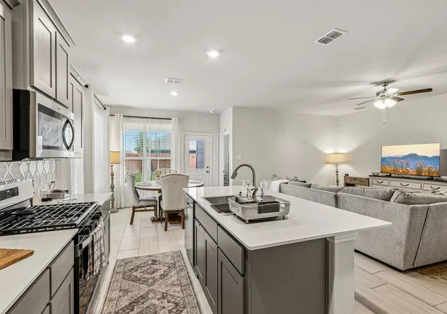 Photo 1 of Single family home for sale at 617 Amber Flds Dr, Krum, TX 76259 | MLS# 21389579 | Listing updated on 2026-10-05