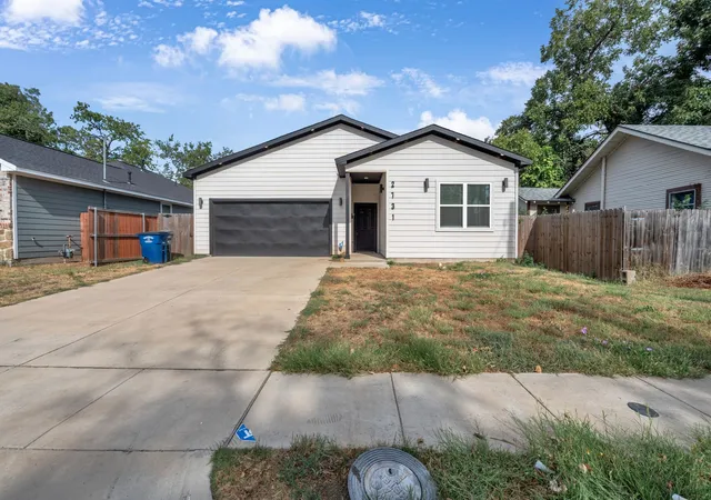 Photo 1 of Single family home for sale at 2731 Maurine F Bailey Way, Dallas, TX 75215 | MLS# 21397668 | Listing updated on 2026-09-29