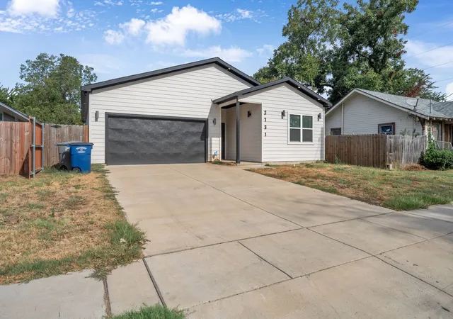 Photo 2 of Single family home for sale at 2731 Maurine F Bailey Way, Dallas, TX 75215 | MLS# 21397668 | Listing updated on 2026-09-29