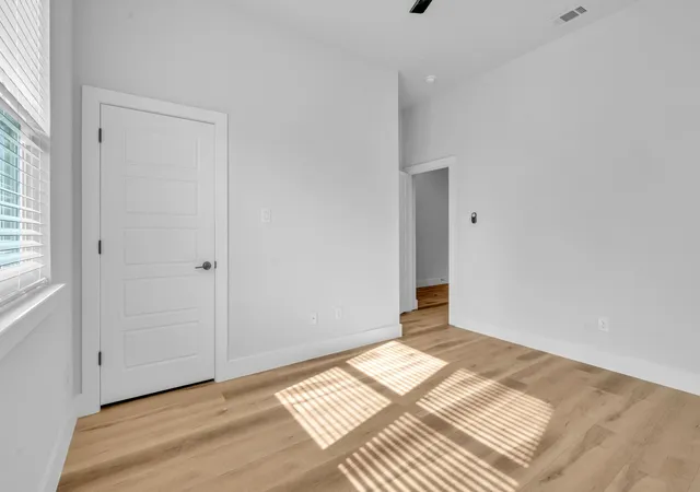Photo 3 of Single family home for sale at 2731 Maurine F Bailey Way, Dallas, TX 75215 | MLS# 21397668 | Listing updated on 2026-09-29