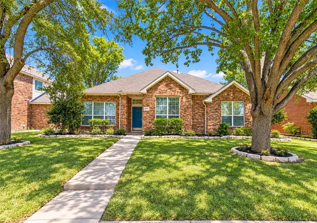 Photo 1 of Single family home for sale at 9510 Prestmont Pl, Frisco, TX 75035 | MLS# 21393253 | Listing updated on 2026-10-06