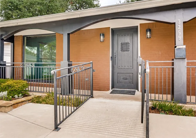 Photo 3 of Single family home for sale at 3259 Saint Croix Dr, Dallas, TX 75229 | MLS# 21396115 | Listing updated on 2026-10-04