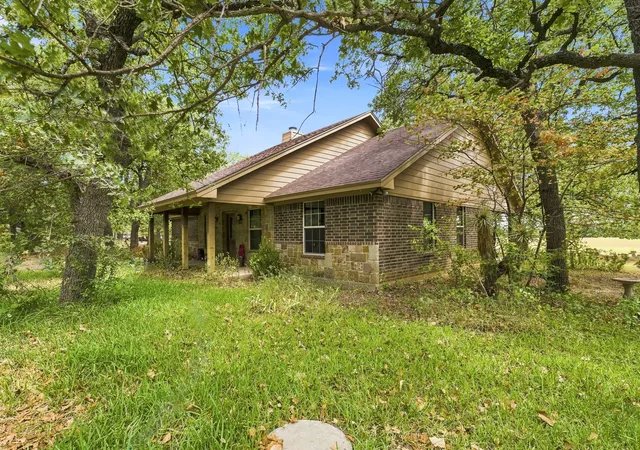 Photo 2 of Single family home for sale at 477 County Rd 1550, Chico, TX 76431 | MLS# 21397420 | Listing updated on 2026-09-29