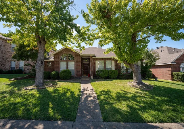 Multi family home for sale at 4835 Berridge Ln, Dallas, TX 75227 | MLS# 21398103