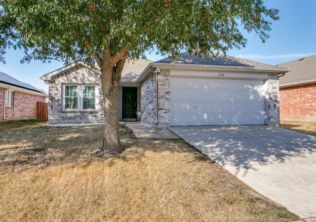 Photo 2 of Single family home for sale at 5714 Firethorn Dr, Dallas, TX 75249 | MLS# 21398028 | Listing updated on 2026-09-29