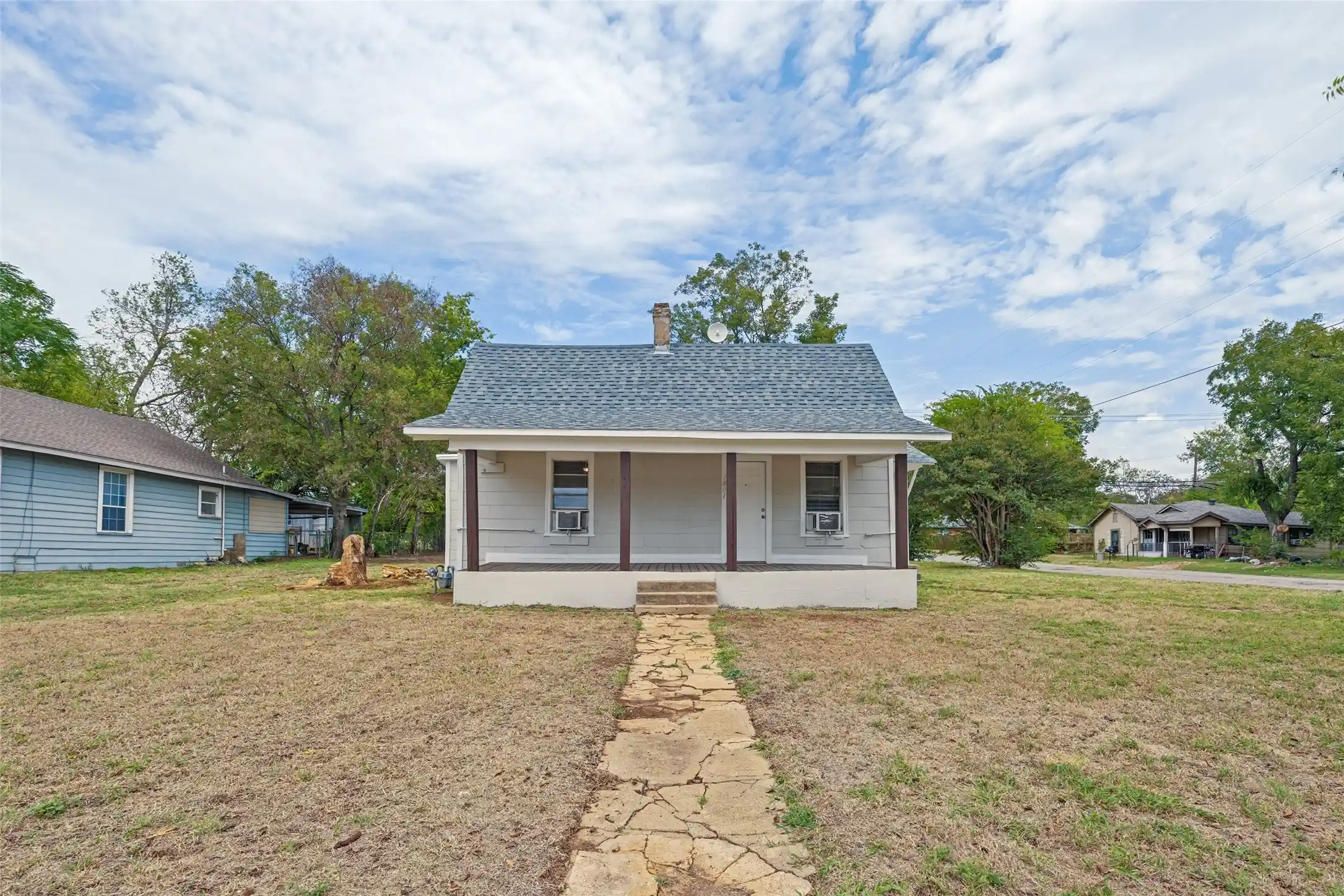 Single family home for sale at 1801 W Bond St, Denison, TX 75020 | MLS# 21397121