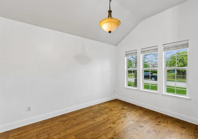 Photo 3 of Single family home for sale at 413 Sandy Ln, Royse City, TX 75189 | MLS# 21397698 | Listing updated on 2026-10-08