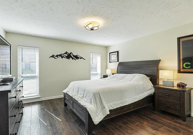 Photo 3 of Condo for sale at 4317 Hartford St #102, Dallas, TX 75219 | MLS# 21398153 | Listing updated on 2026-09-29