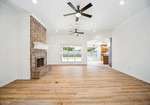 Photo 3 of Single family home for sale at 320 Midnight Shadow, Stephenville, TX 76401 | MLS# 21398288 | Listing updated on 2026-09-29