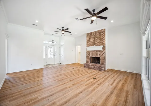 Photo 3 of Single family home for sale at 320 Midnight Shadow, Stephenville, TX 76401 | MLS# 21398288 | Listing updated on 2026-09-29