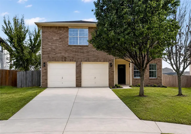 Photo 1 of Single family home for sale at 1336 Kiwi Ct, Grand Prairie, TX 75051 | MLS# 21397950 | Listing updated on 2026-10-11