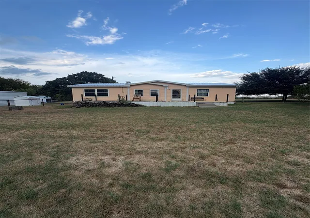 Photo 1 of Manufactured home for sale at 1150 Lamkin Rd, Mineral Wells, TX 76067 | MLS# 21391117 | Listing updated on 2026-10-06